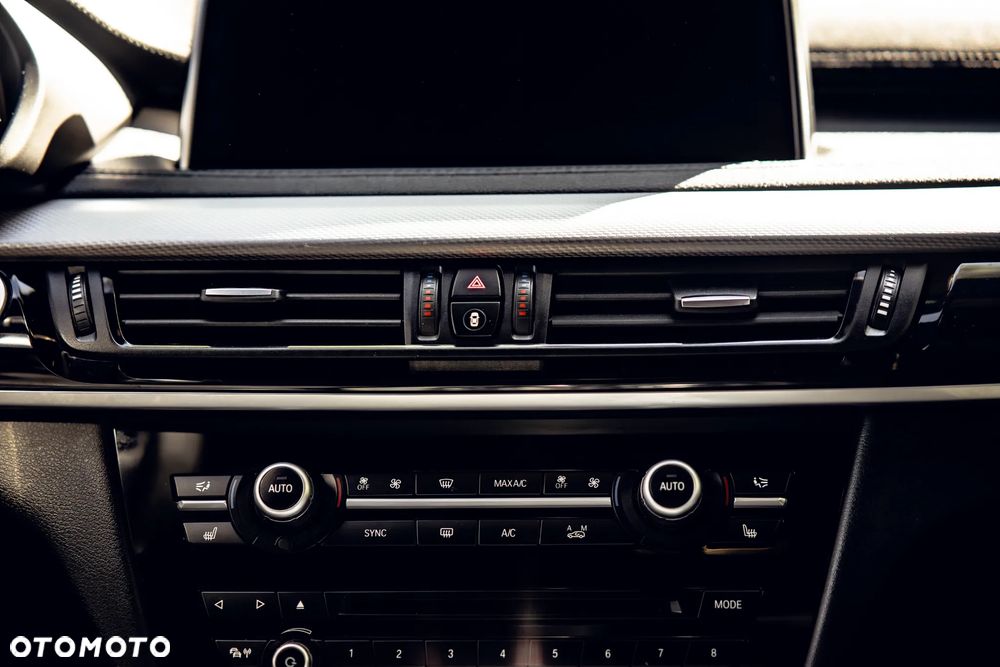 BMW X6 xDrive40d - 11