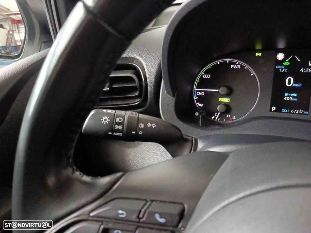 Toyota Yaris 1.5 HDF Comfort - 14