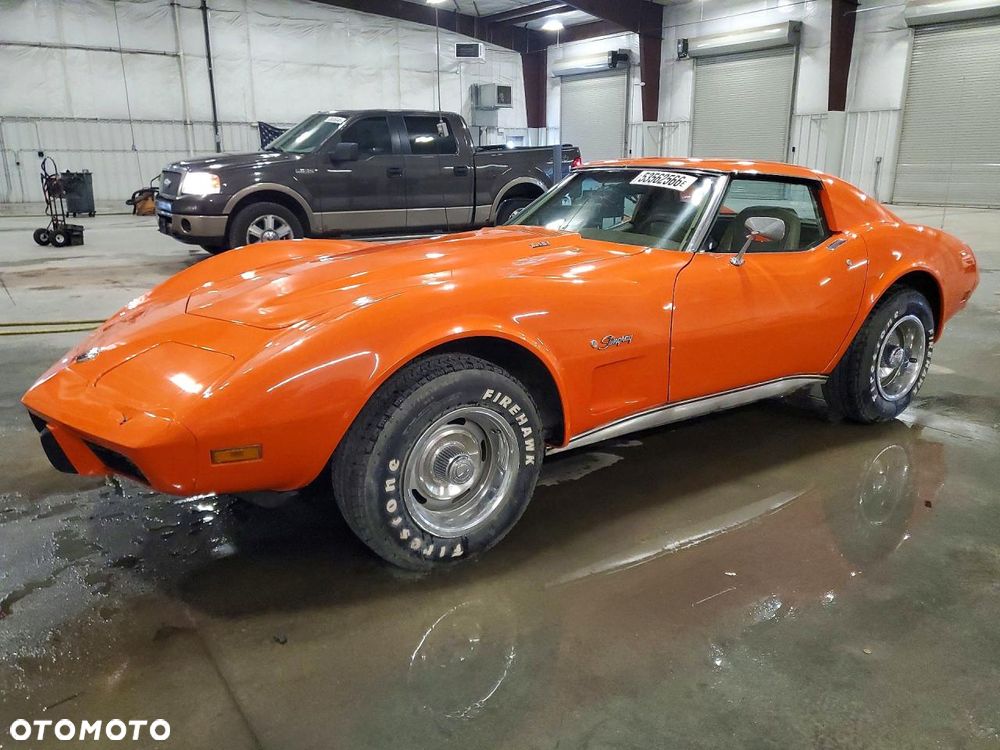 Chevrolet Corvette - 1