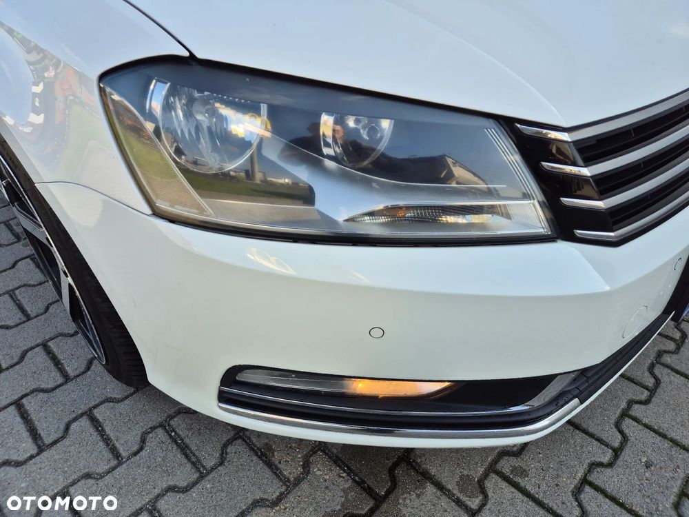 Volkswagen Passat Variant 2.0 TDI DSG BlueMotion Technology Highline - 35