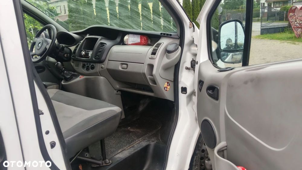 Opel Vivaro - 12