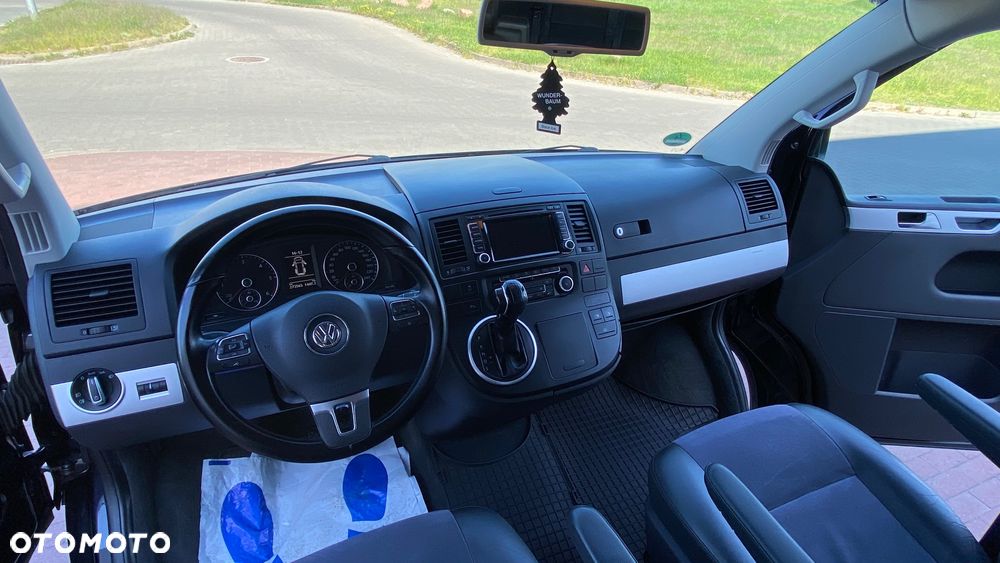 Volkswagen Multivan - 25