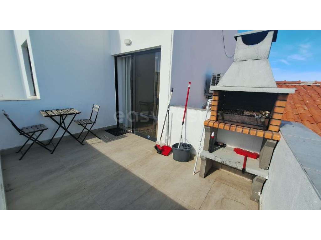 Apartamento T3 convertido em dois apartamentos independentes - Sagr... - Grande imagem: 2/14