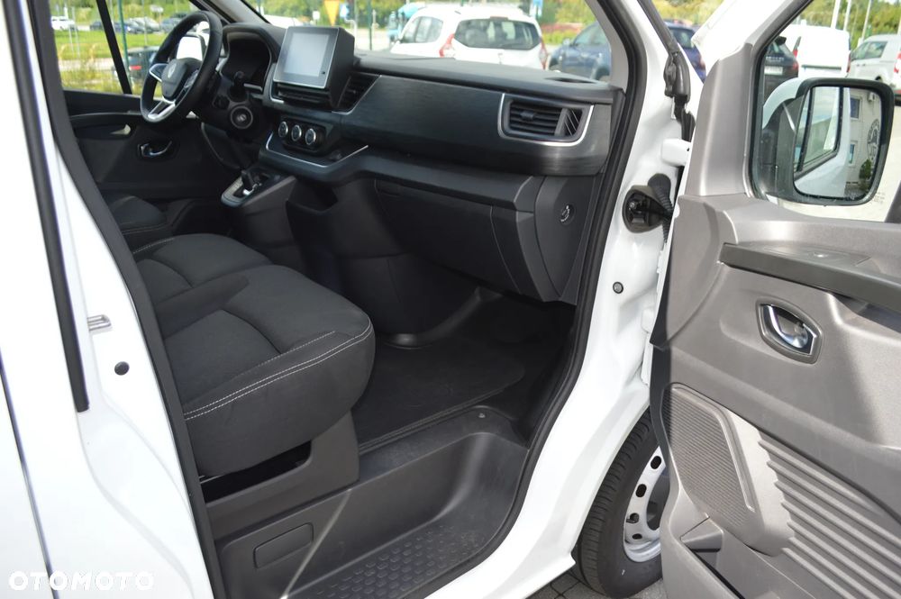 Renault Trafic - 16