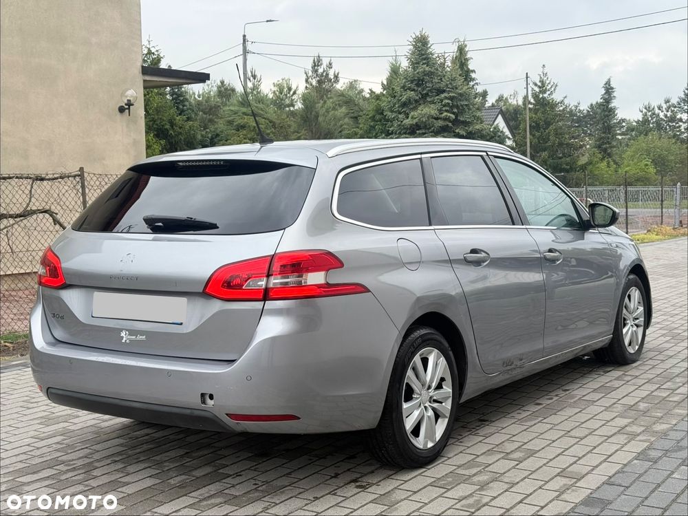 Peugeot 308 BlueHDi 120 EAT6 Stop & Start Allure - 4