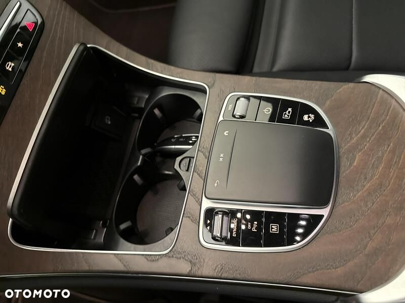 Mercedes-Benz GLC - 18