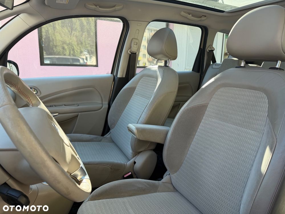 Citroën C3 Picasso 1.6i Exclusive - 18