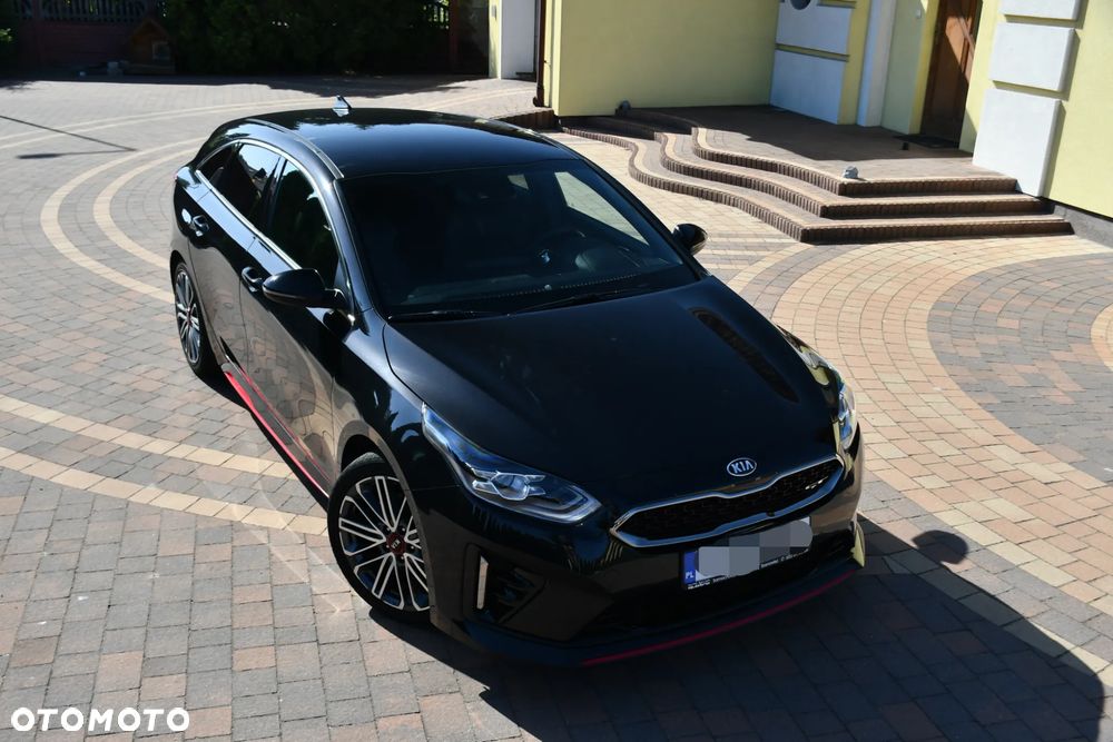 Kia ProCeed - 10
