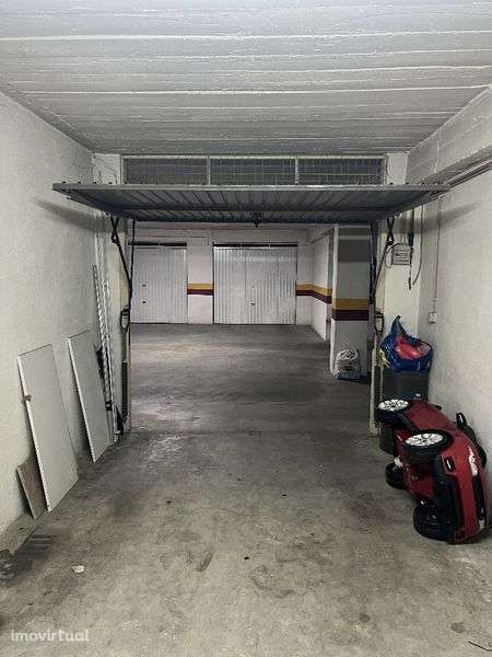 Alugo Garagem 19m² - Grande imagem: 3/6