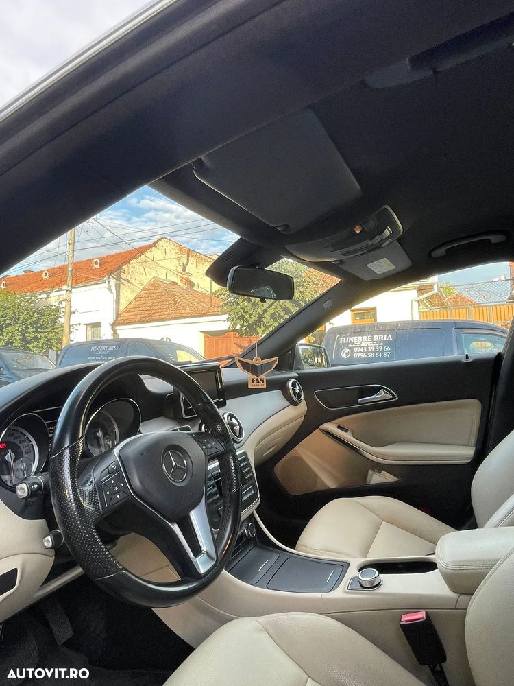 Mercedes-Benz CLA 220 - 8