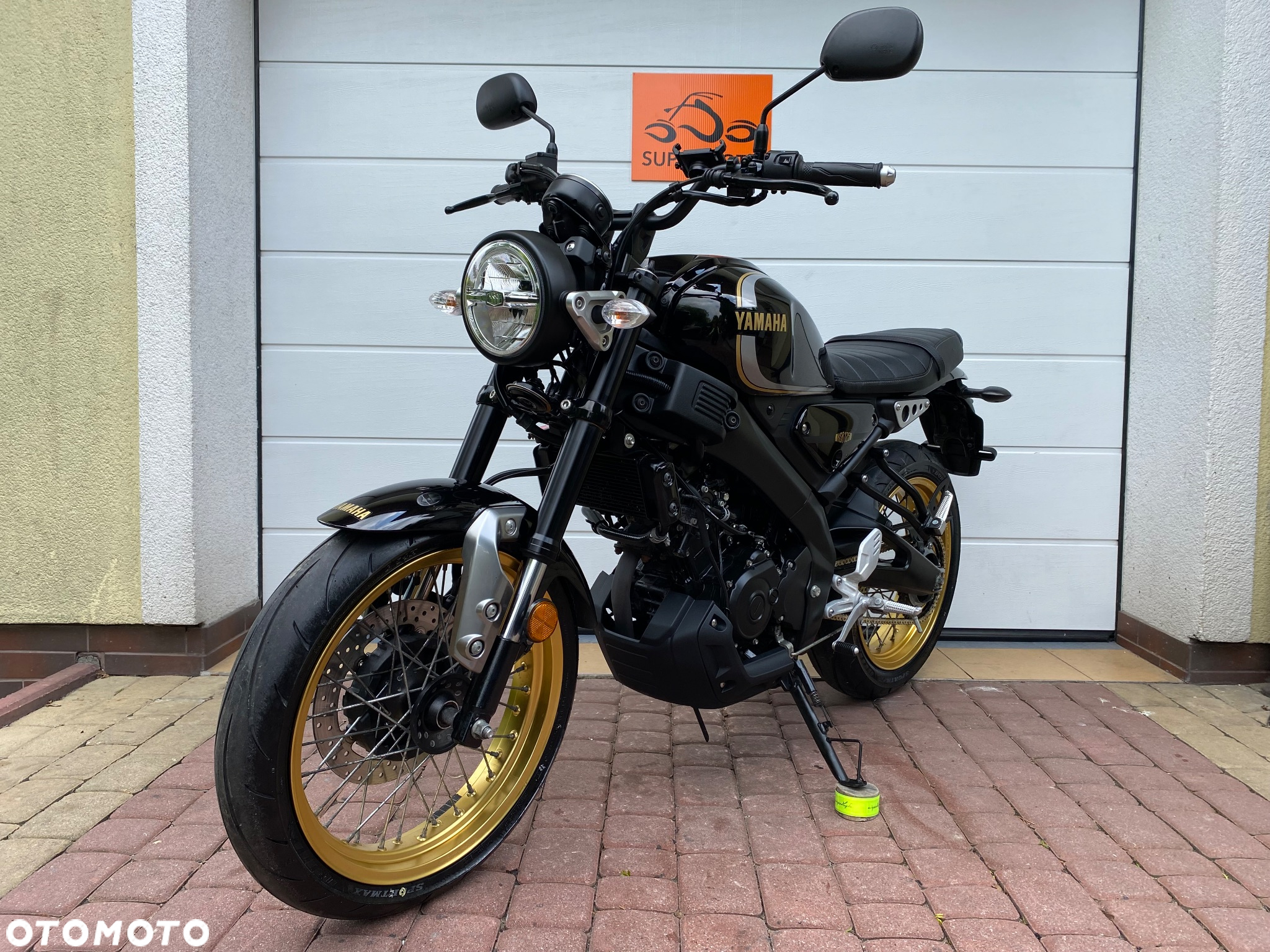 Yamaha XSR - 26