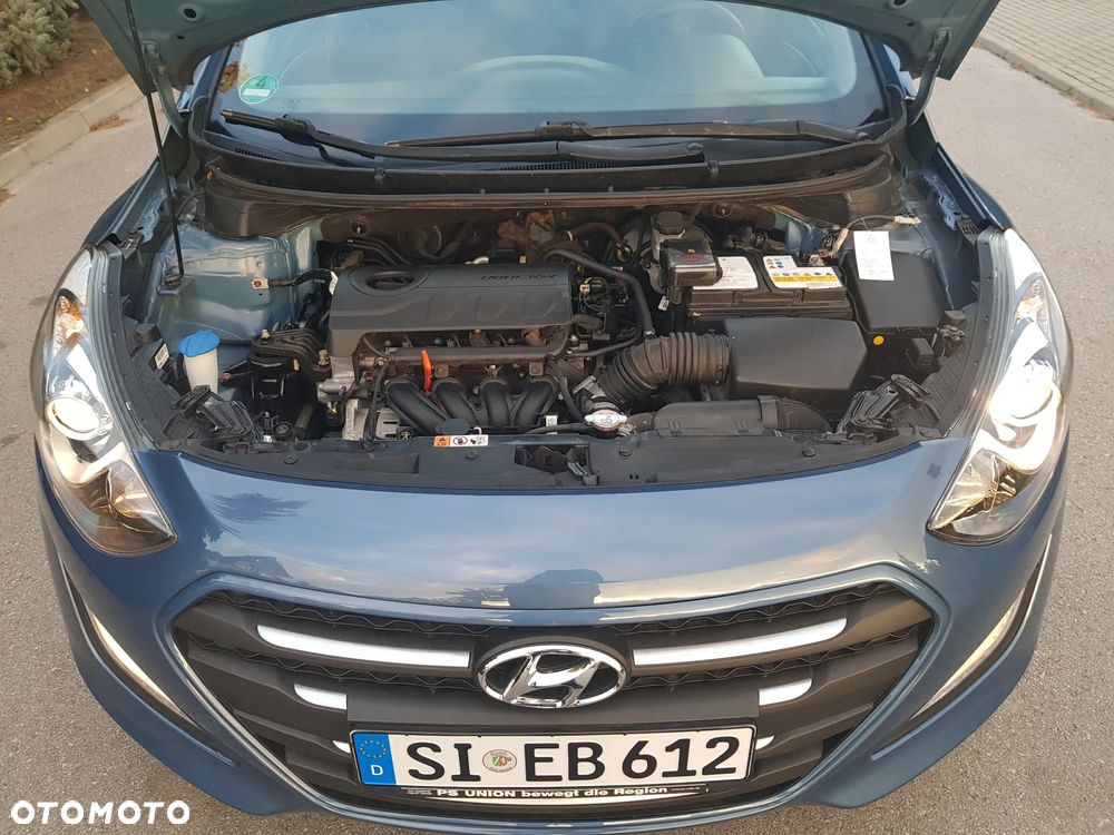 Hyundai i30 blue 1.4 Classic - 26