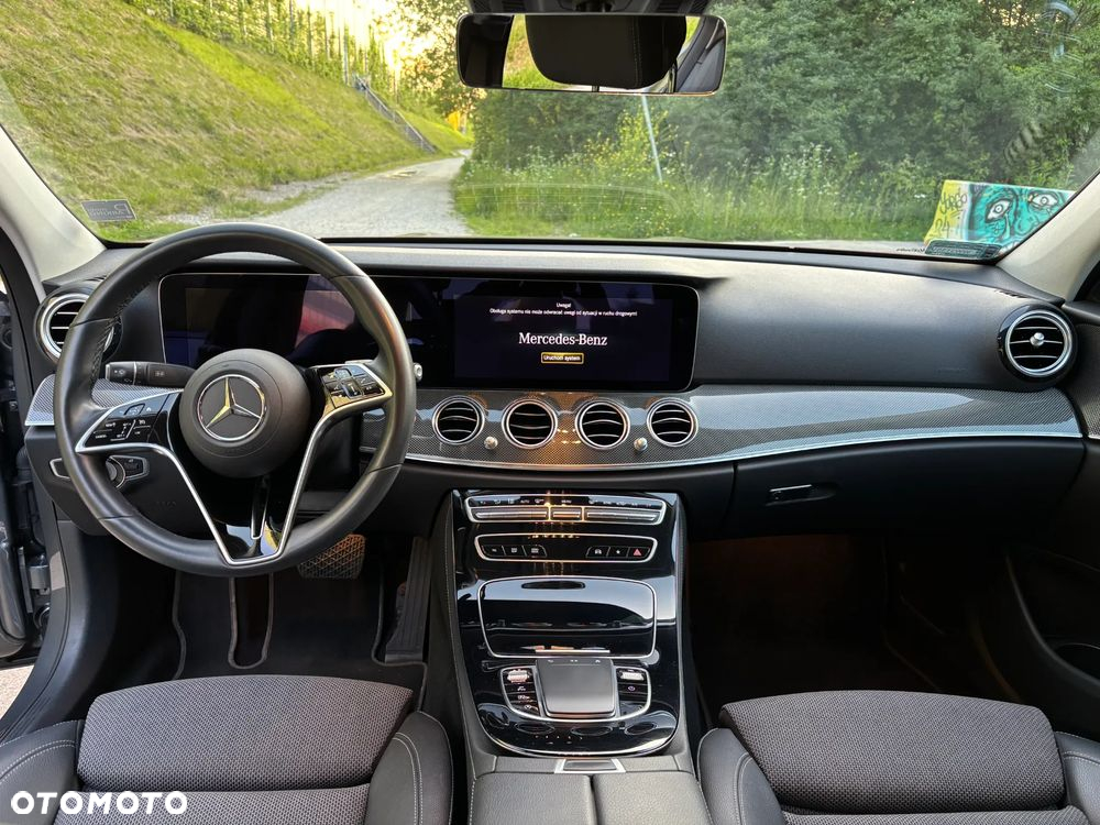 Mercedes-Benz Klasa E - 17