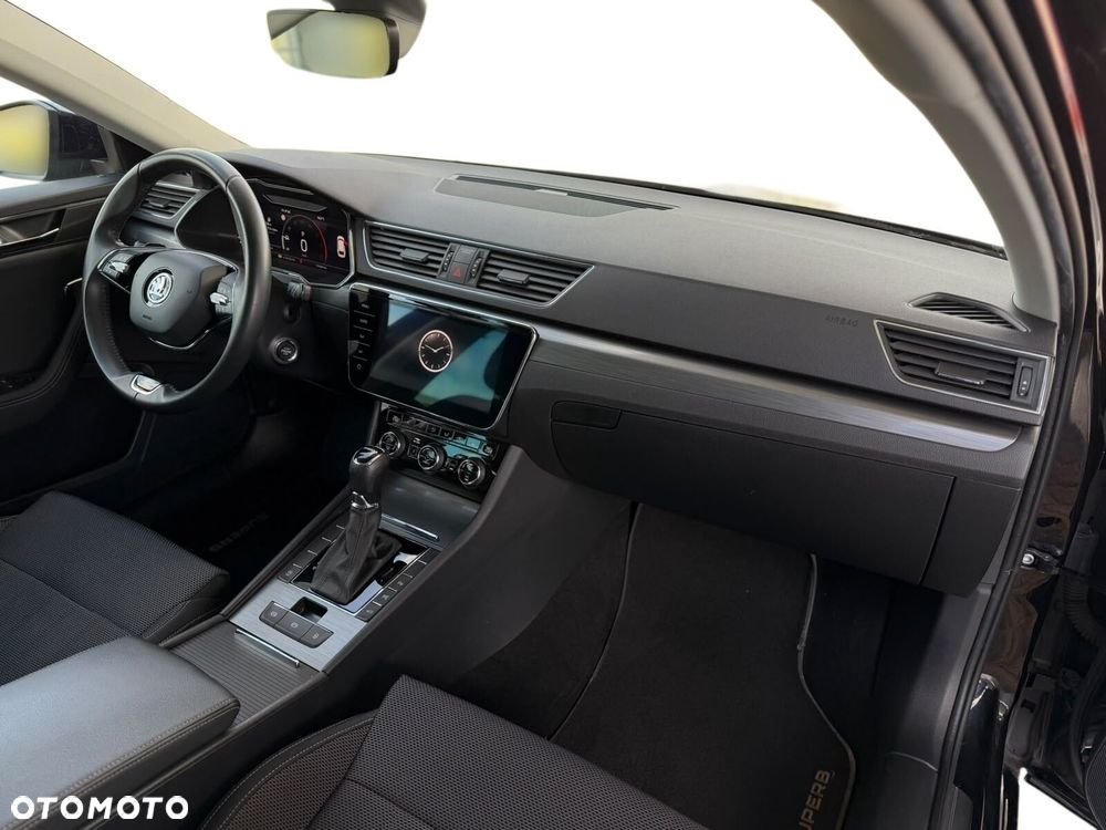 Skoda Superb 2.0 TDI SCR Style DSG - 16