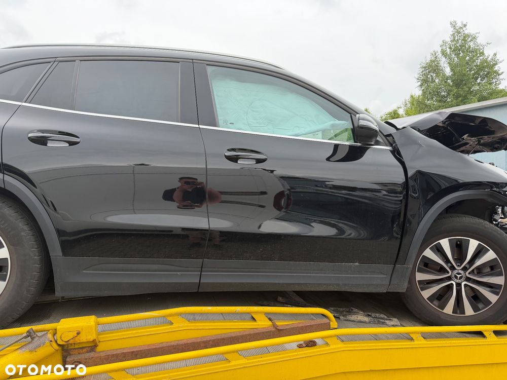 Mercedes-Benz GLA - 3