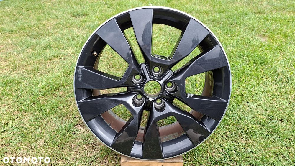 Felga Aluminiowa 17 Skoda Yeti 5x112 ET 45 5L0601025S - 1