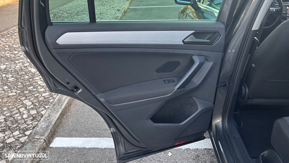 VW Tiguan 2.0 TDI Highline - 27