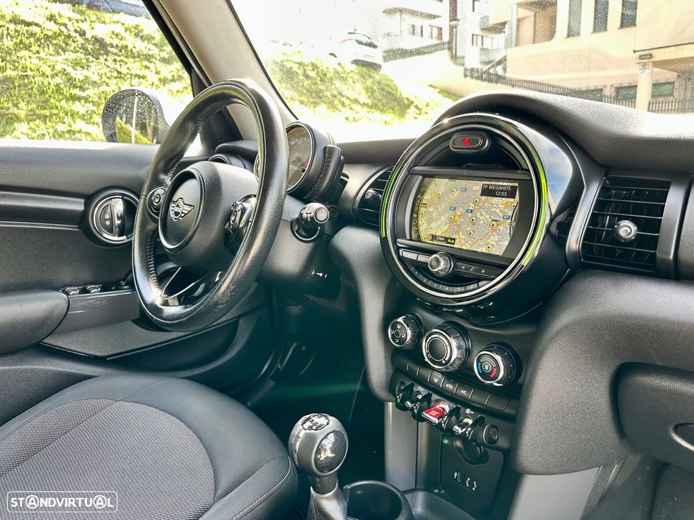 MINI 5 Portas One D - 41