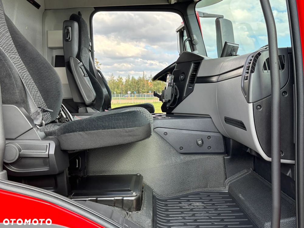 Mercedes-Benz ANTOS 1827 kontener , izoterma , grzanie webasto, winda, drzwi z boku. rozsuwany bok , (takie jak ATEGO 1524, 1530, 1630 ,1627) - 24