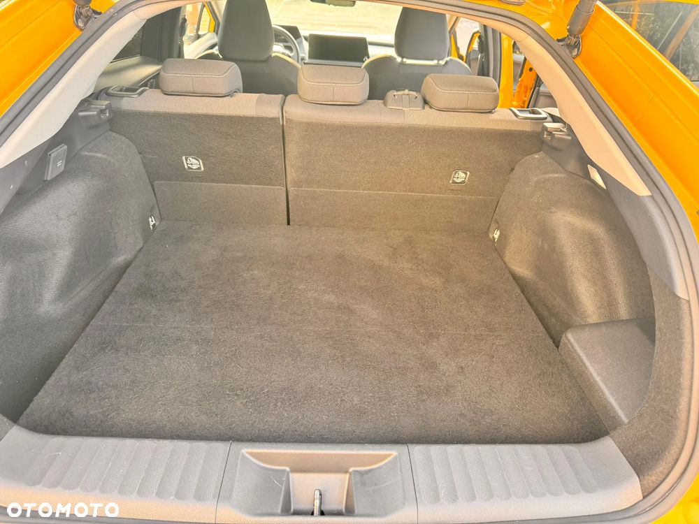 Toyota Prius 2.0 Hybrid Prestige - 23