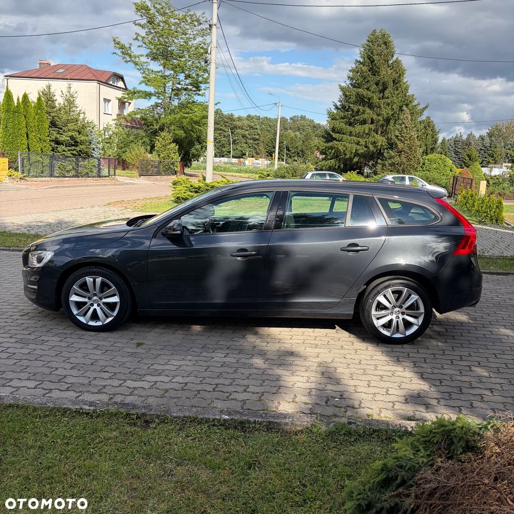 Volvo V60 D4 Business Edition - 4