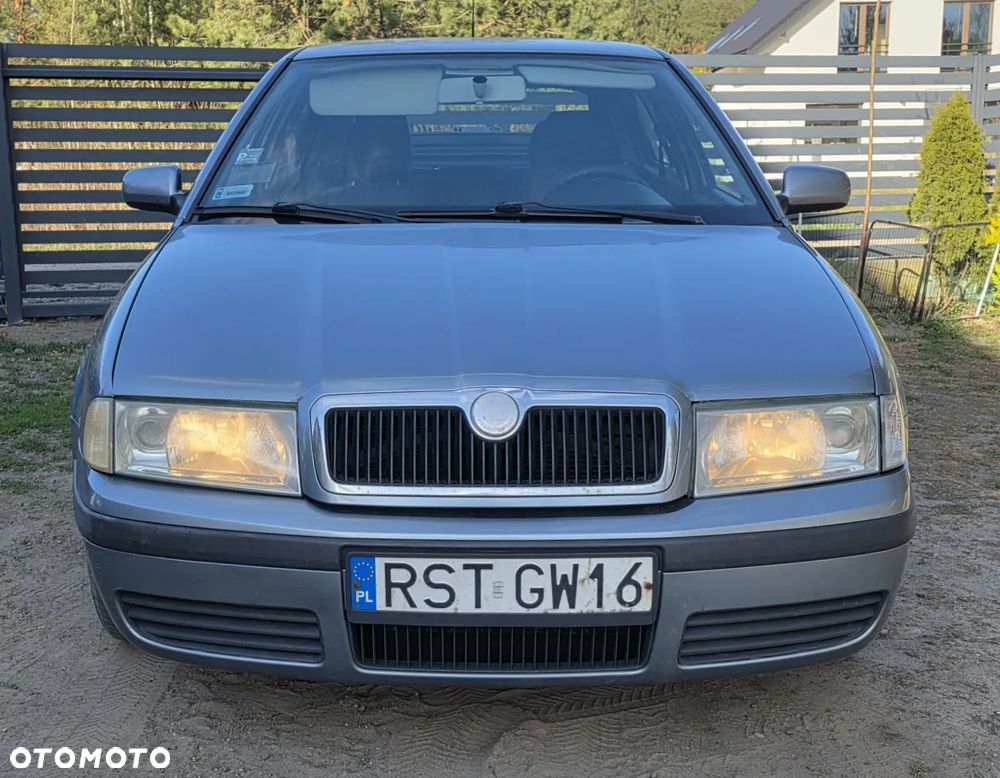 Skoda Octavia 1.6 Tour Ice - 4