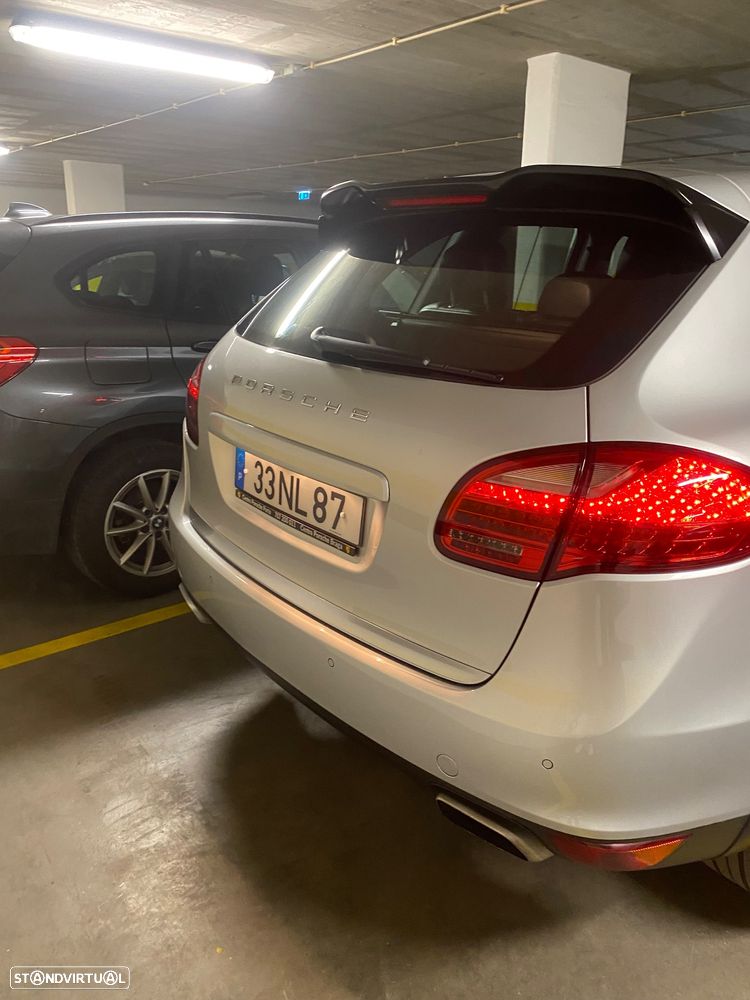 Porsche Cayenne S - 3
