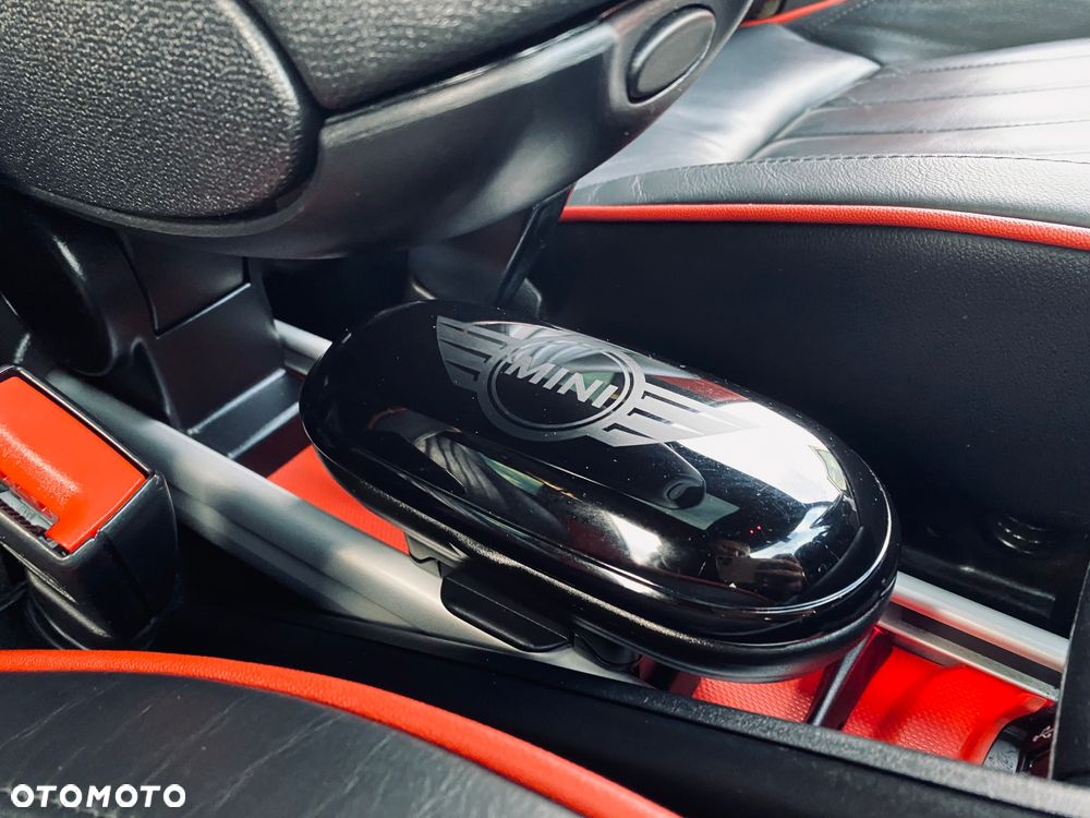 MINI John Cooper Works - 40