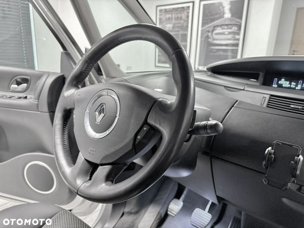 Renault Espace 2.0 dCi 150 FAP Edition 25th - 35