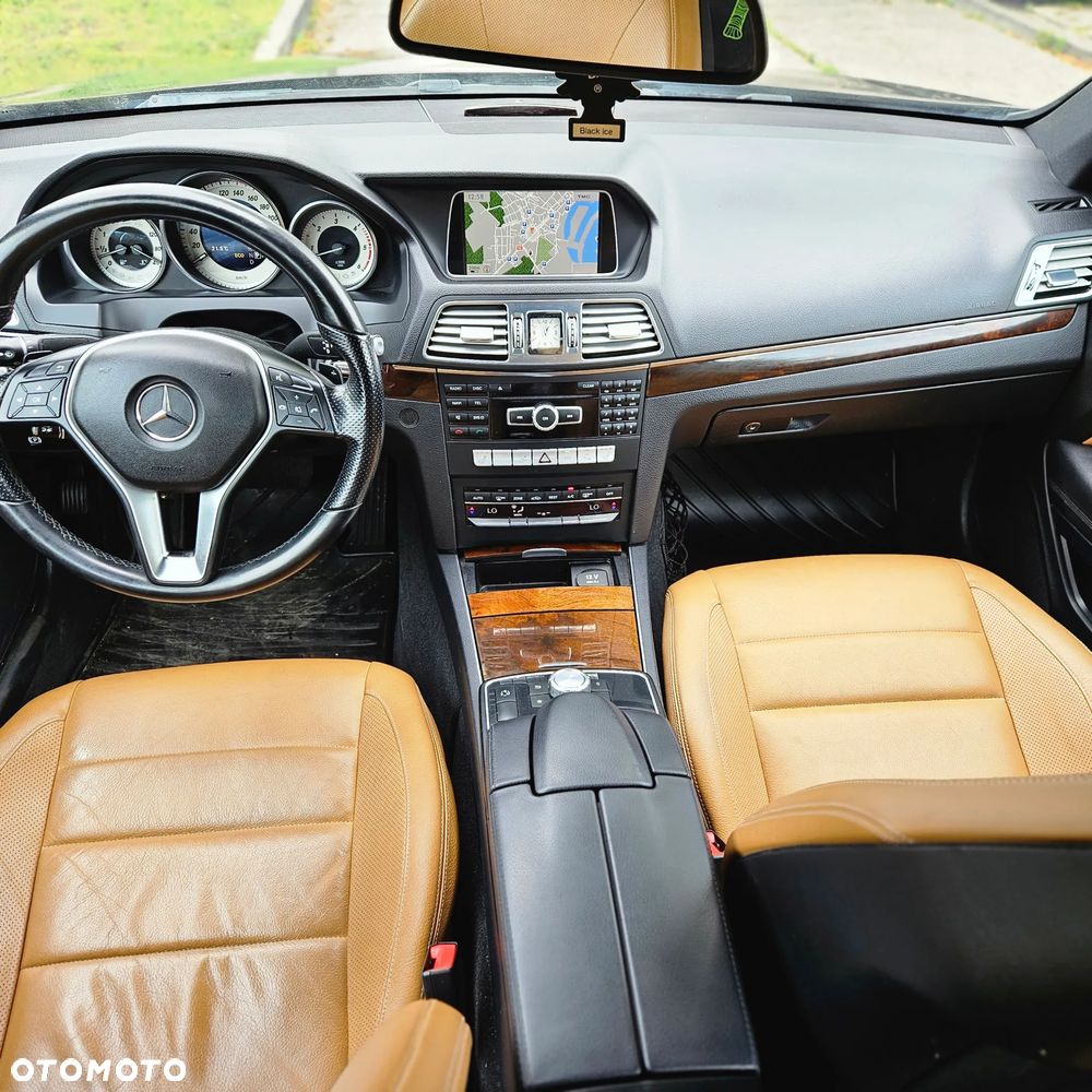 Mercedes-Benz Klasa E - 27