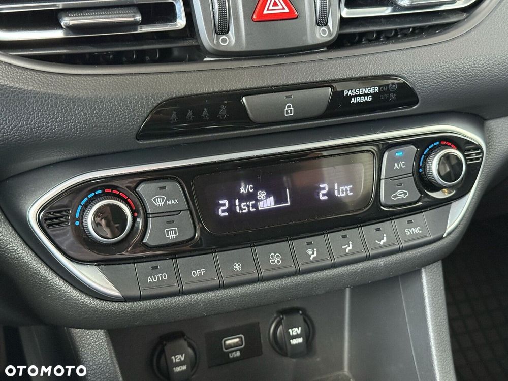 Hyundai i30 1.5 DPI Comfort - 23