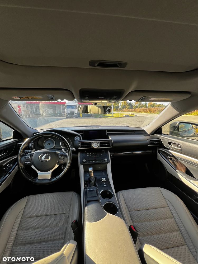 Lexus RC 200t / 300 Elegance - 12