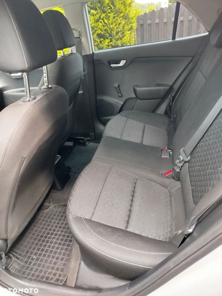 Kia Rio 1.2 M - 15