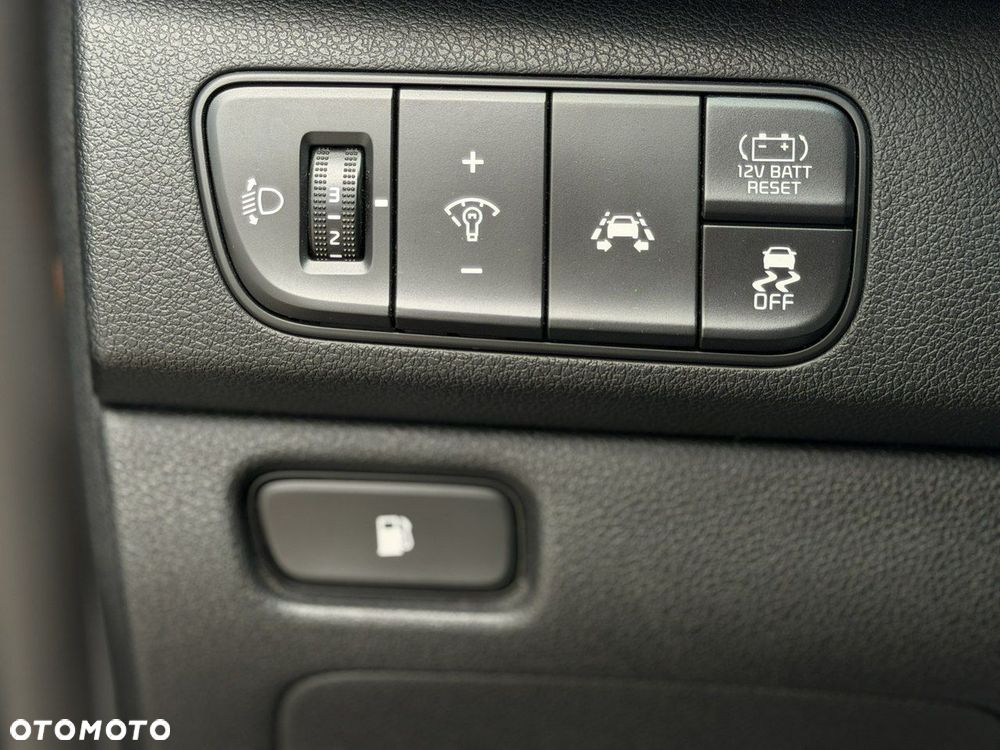 Kia Niro 1.6 GDI Hybrid L - 14
