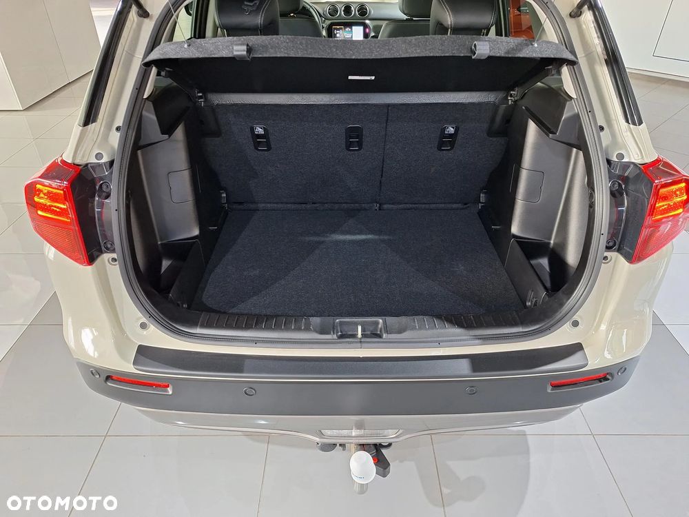 Suzuki Vitara 1.4 Boosterjet mHEV Elegance 2WD - 26