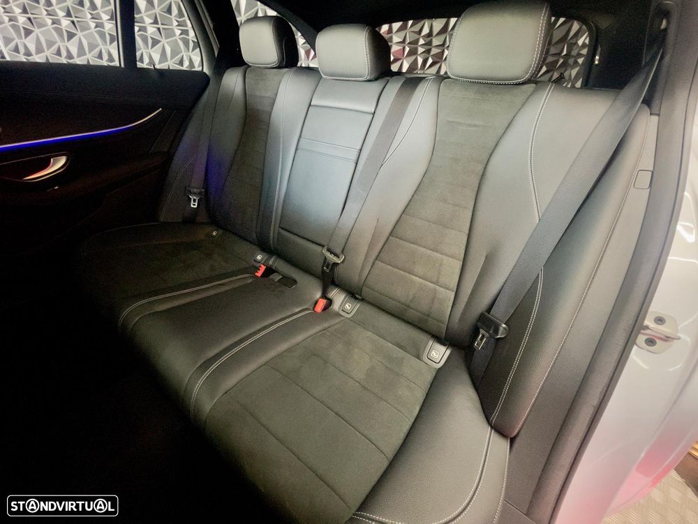 Mercedes-Benz E 300 de AMG Line - 25
