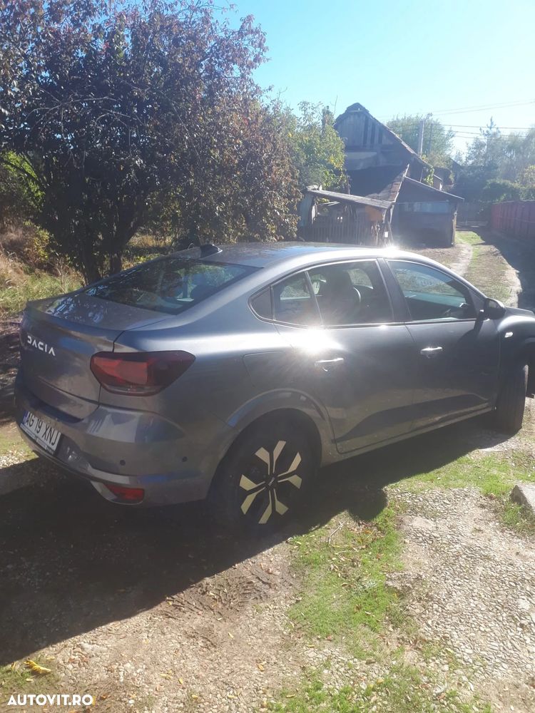 Dacia Logan TCe 90 MT6 Journey+ - 1