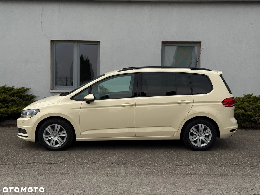 Volkswagen Touran 2.0 TDI SCR DSG Comfortline - 4