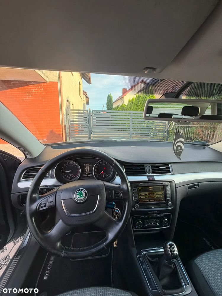 Skoda Superb 2.0 TDI L&K - 5