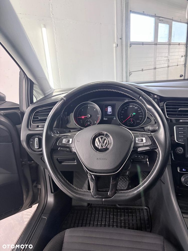 Volkswagen Golf 2.0 TDI (BlueMotion Technology) DSG Comfortline - 10