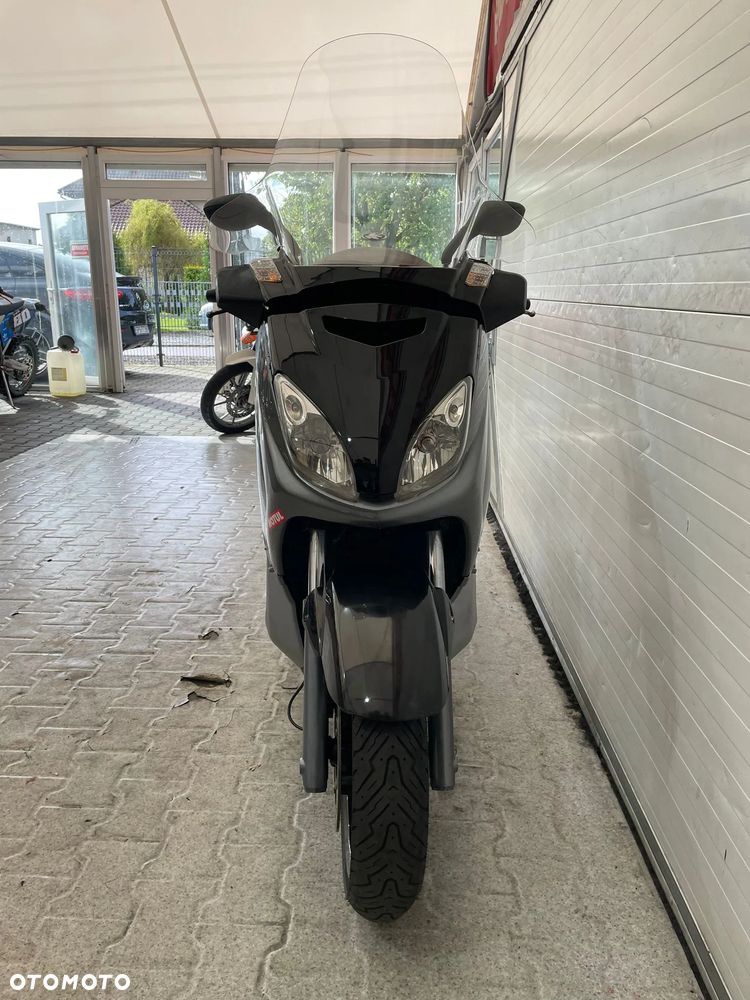 Yamaha X-max - 29