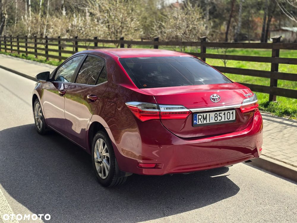Toyota Corolla 1.6 Premium - 17