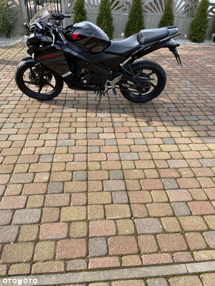 Honda CBR - 6