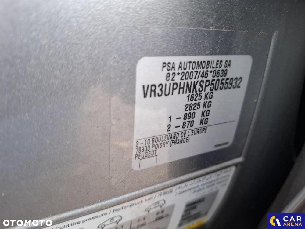 Peugeot 208 - 6