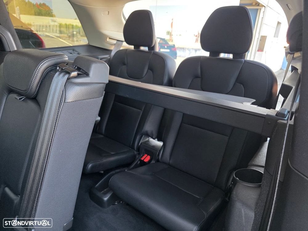 Volvo XC 90 2.0 D4 Momentum - 32