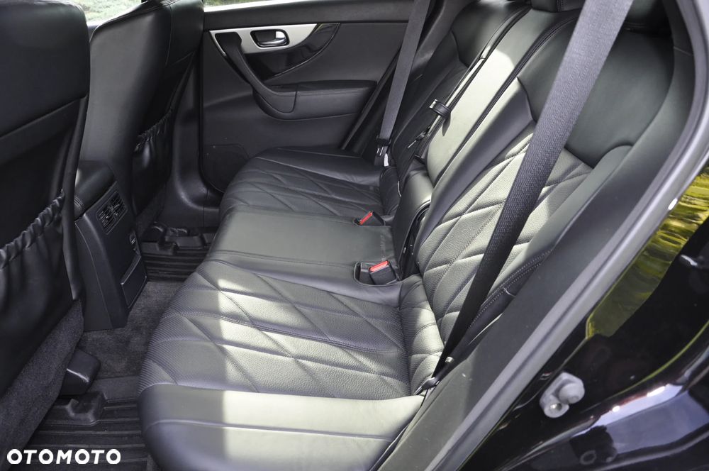 Infiniti QX70 3.0d S Premium - 7