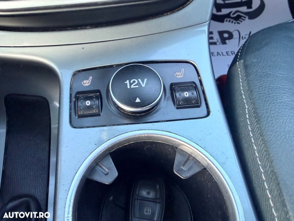 Ford Grand C-Max - 25