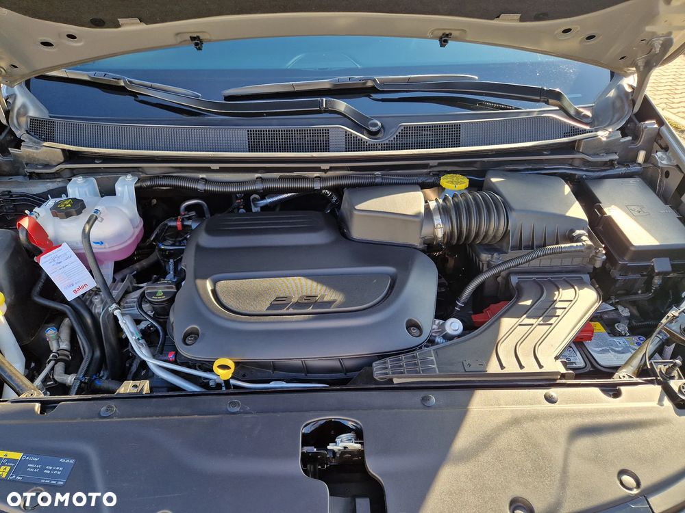 Chrysler Pacifica - 12