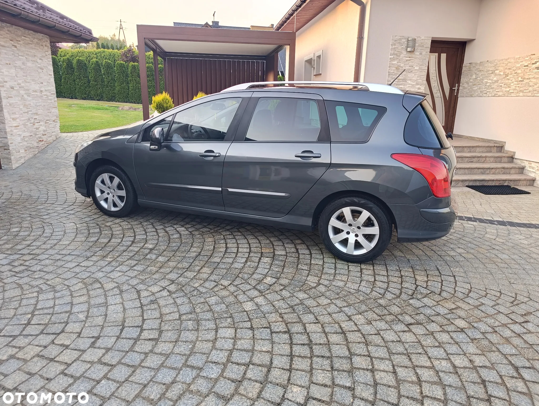 Peugeot 308 HDi FAP 140 Platinum - 9
