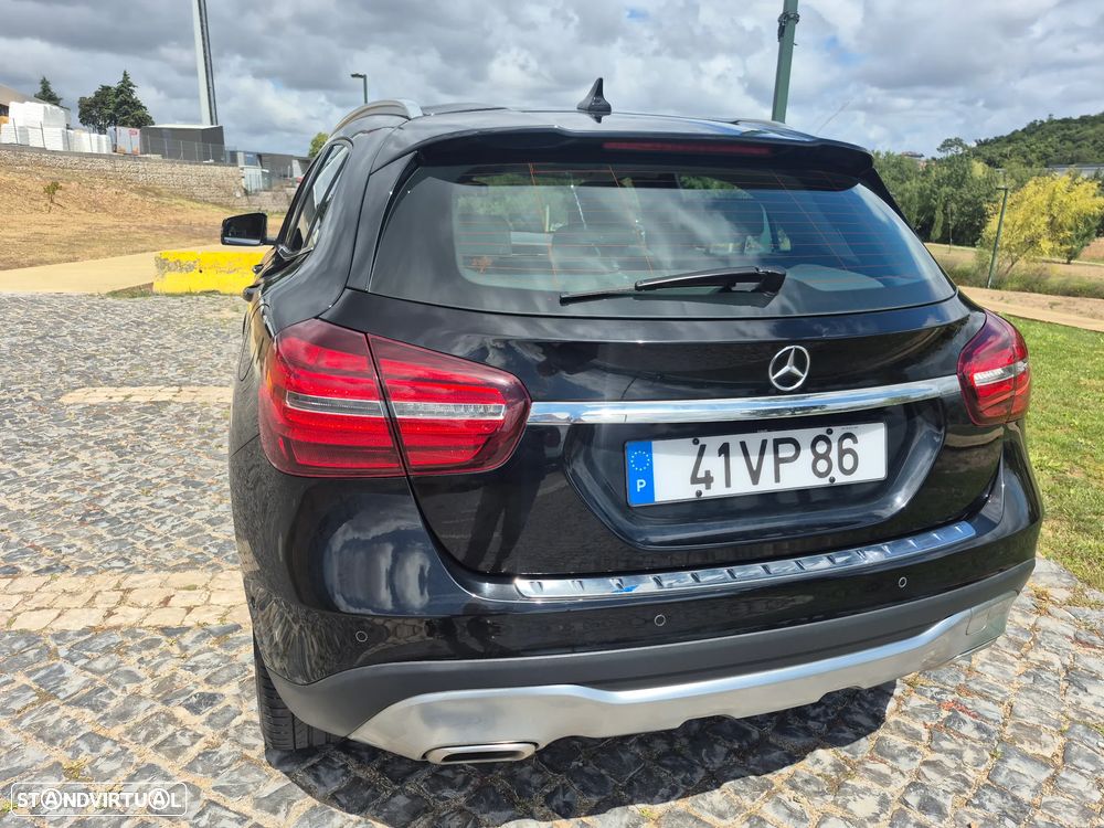 Mercedes-Benz GLA 180 (CDI) d Urban - 17
